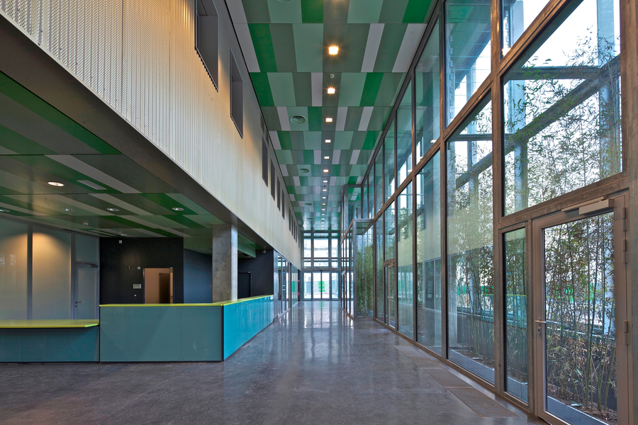 Le hall d'entrée du nouveau bâtiment Laennec de l'hôpital Necker