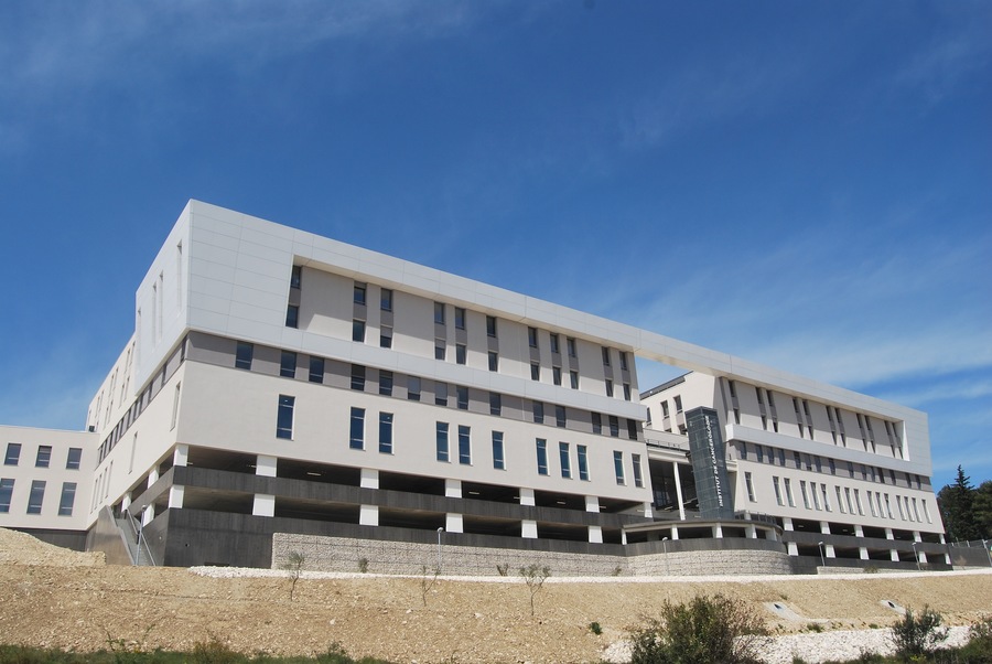L'Institut de cancérologie du Gard, situé sur le site Carémeau du CHU de Nîmes.