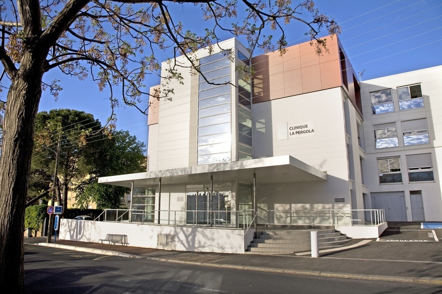 Le bâtiment rénové de la clinique psychiatrique La Pergola à Béziers pour 3 M€.