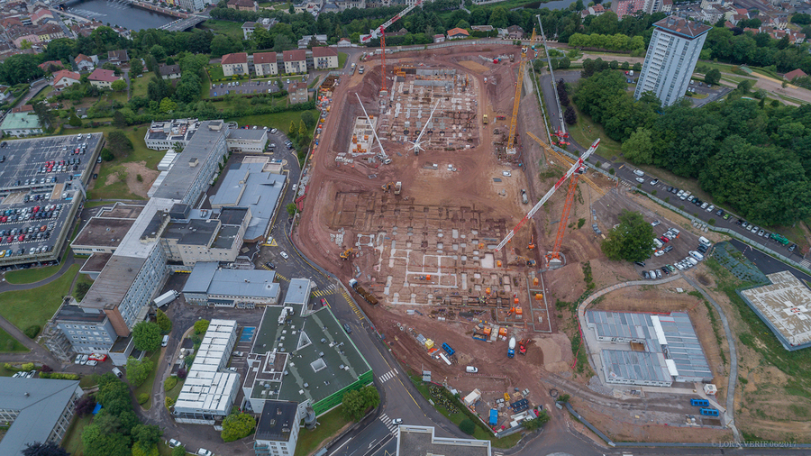 Le nouvel hôpital est construit devant l'actuel CH d'Épinal.