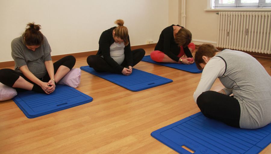 Des cours de yoga sont aussi proposés aux agents du CH de Roubaix qui attendent un enfant.