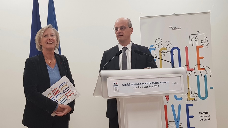 Le ministre de l'Éducation nationale et de la Jeunesse Jean-Michel Blanquer et la secrétaire d'État chargée des Personnes handicapées Sophie Cluzel ont coprésidé le comité de suivi de l'école inclusive.