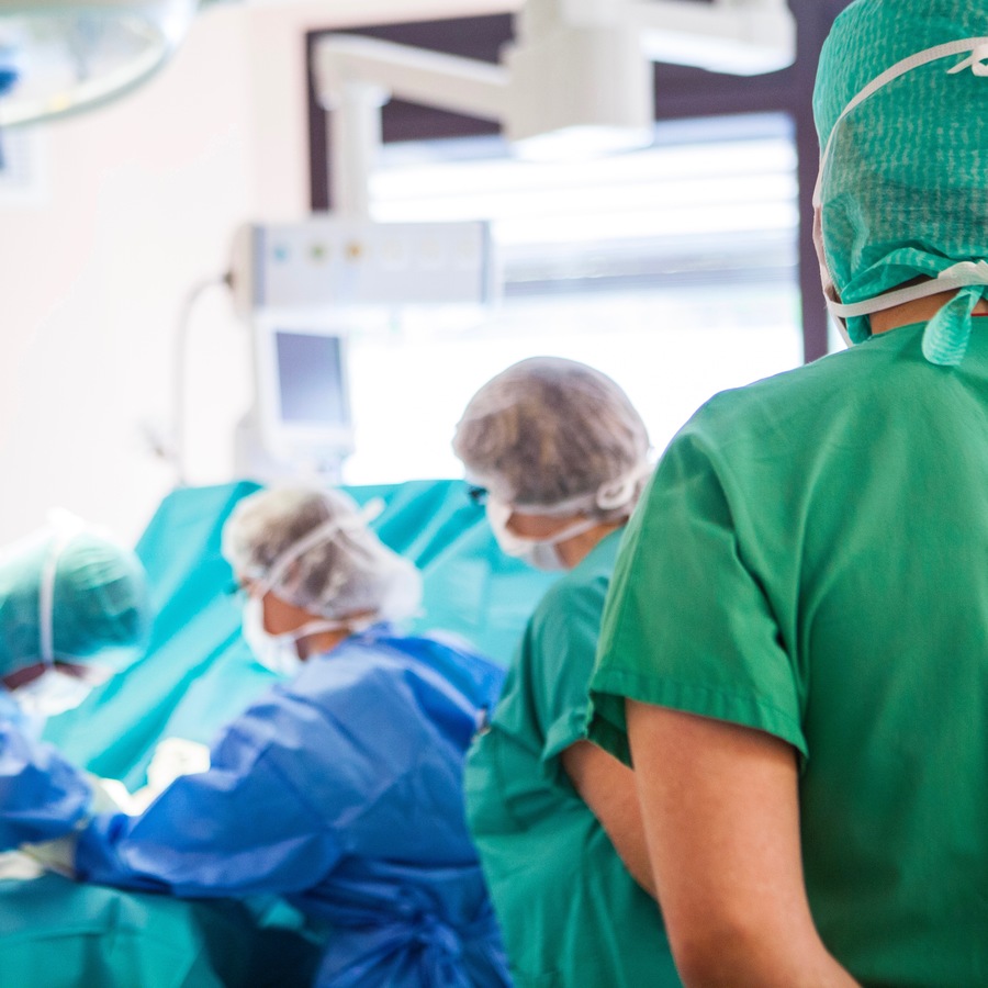 Le docteur junior évoluera dès 2020 en autonomie croissante et supervisée • HOSPIMEDIA