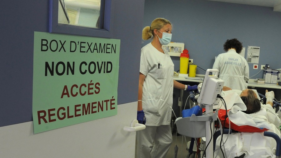 La crise du Covid-19 a fait sortir de l'ombre le métier d'hygiéniste hospitalier. (Pascal Bachelet/BSIP)