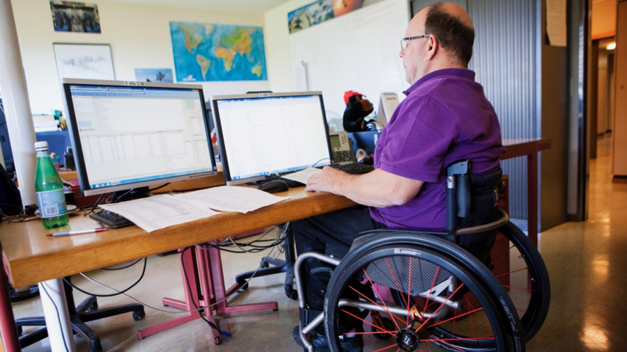 Les entreprises du secteur privé bénéficieront d'une aide à l'embauche des personnes en situation de handicap. (Amélie Benoist/BSIP)