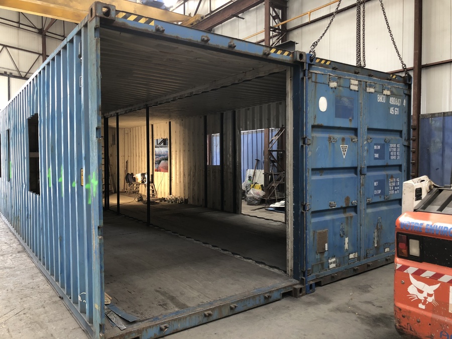 Des containers vont être réhabilités, puis assemblés au sein d'un atelier protégé. (Agence Fabien Rivierre)
