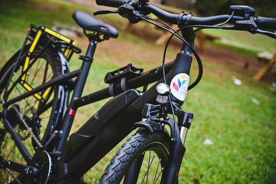 Dix vélos à assistance électrique sont disponibles depuis septembre à la location pour les personnels de l'établissement. (CH de Grasse)