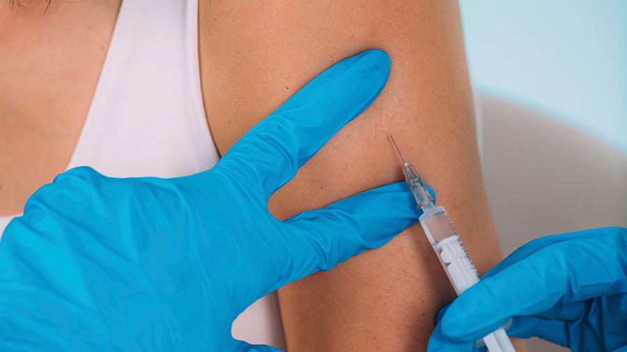 La vaccination dans les établissements du handicap a pu débuter le 18 janvier. (BSIP/SPL)