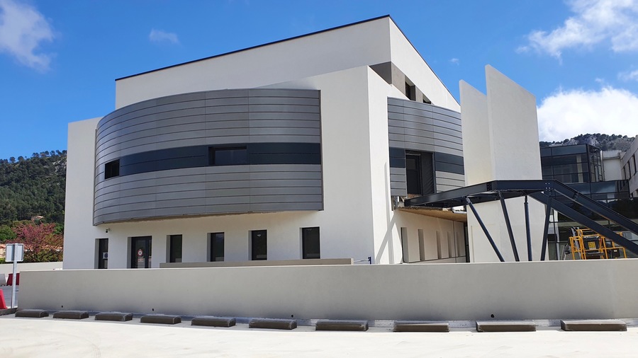 Le nouveau bâtiment Romarins permet d'augmenter la superficie de l'Hôpital privé de La Casamance de 30%. (La Casamance)