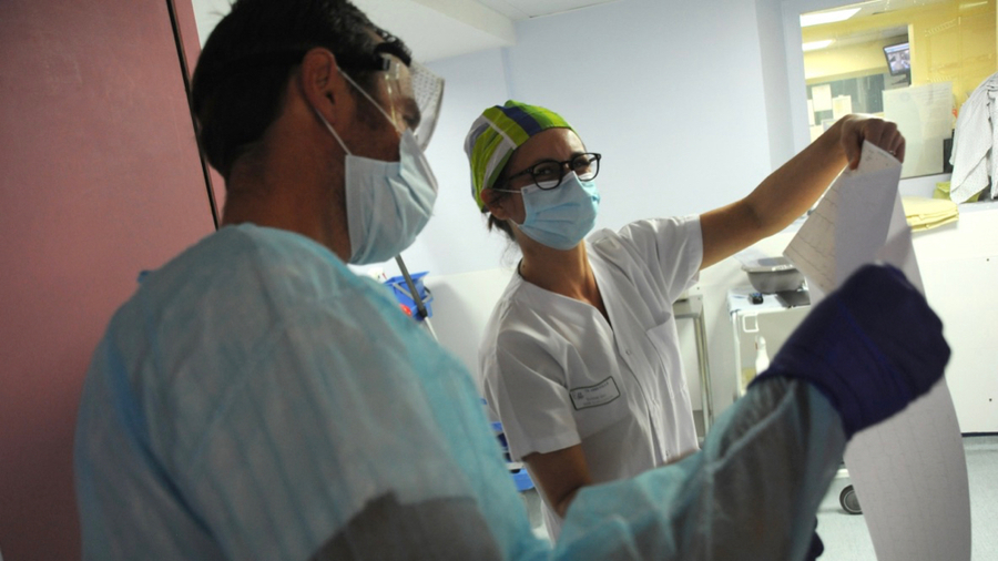 La mention "urgences" est le cinquième domaine d'intervention de l'infirmier de pratique avancée. (Pascal Bachelet/BSIP)