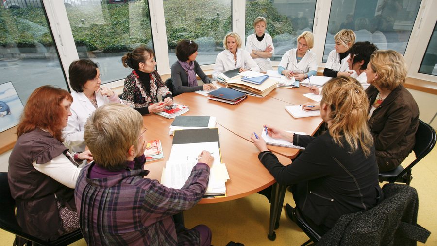 Les acteurs de santé ne peuvent plus agir seuls. Élus, hôpitaux, associations, médecine de ville, Éducation nationale... Tous doivent s'allier pour définir un projet de santé global pour les Hauts-de-France. (Astier/BSIP)