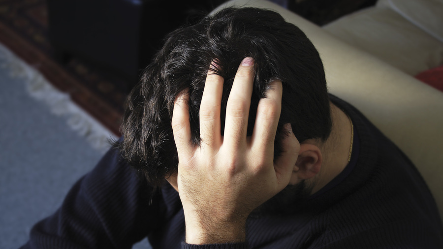 Certains aspects de la crise sanitaire ont pu atténuer ponctuellement le risque suicidaire en population générale mais une hausse très marquée des gestes suicidaires chez les adolescentes et les jeunes femmes au second semestre 2020 est relevée. (Gaia/BSIP)