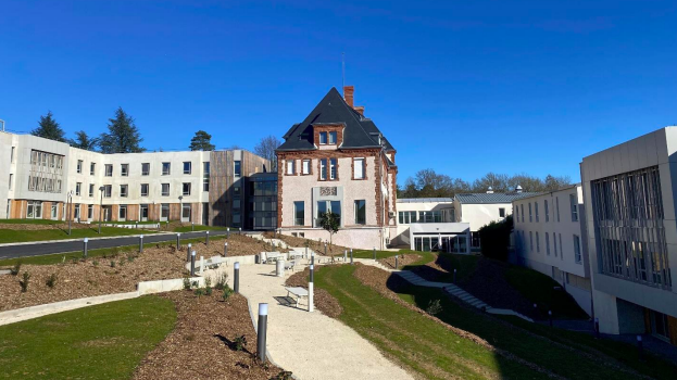 Le nouvel établissement psychiatrique du groupe Ramsay Santé, issu du regroupement de deux cliniques, a ouvert le 1er mars à Chamigny en Seine-et-Marne. (Ramsay Santé)