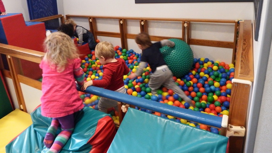 Les crèches mixtes, ici celle de l'Apedi Alsace, font partie des solutions mises en avant. (Emmanuelle Deleplace/Hospimedia)