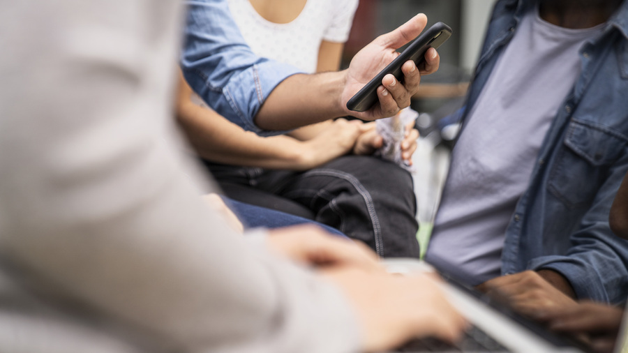 Le parcours de formation de la direction de l'innovation du CHU de Lyon vise à aider les professionnels de l'établissement à concrétiser une idée en projet viable économiquement au sein de l'hôpital, à la manière d'entrepreneurs. (Photo Alto)