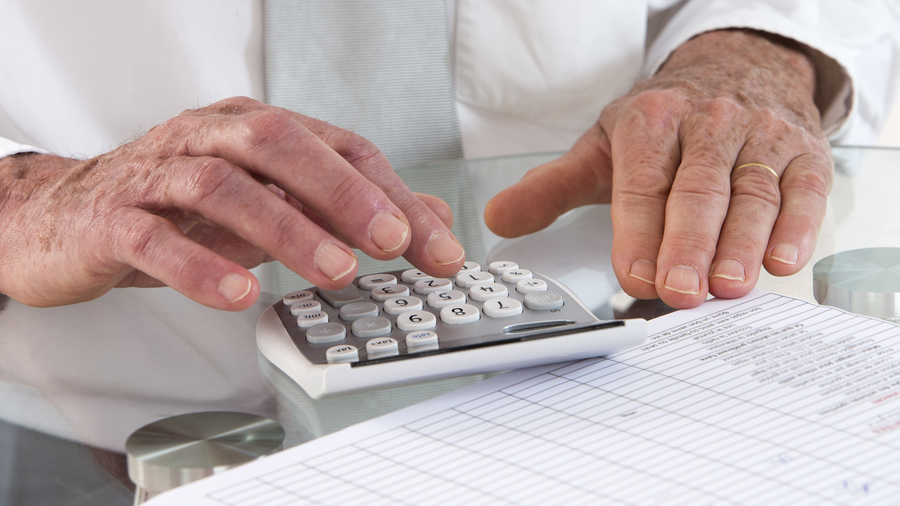 Le nouveau plan comptable prévoit la création de comptes pour le suivi des revalorisations salariales liées au Ségur, tout en visant à "harmoniser les comptes de charges de personnel" avec ceux ouverts dans le cadre budgétaire M21. (Chassenet/BSIP)