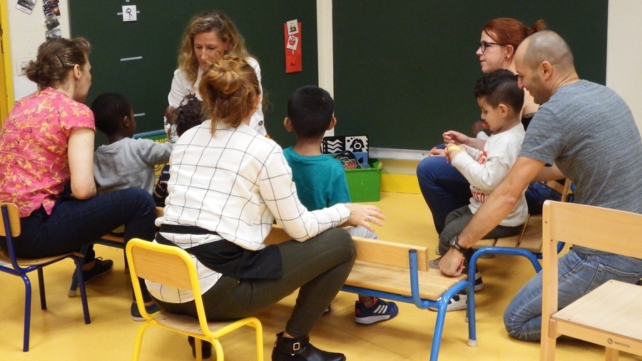 Malgré le développement des unités d'enseignement autisme, de nombreux enfants ne trouvent toujours pas de place, ni à l'école ni dans le champ médico-social. (Emmanuelle Deleplace/Hospimedia)