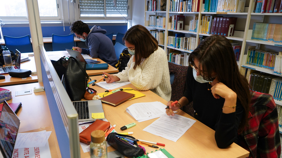 Le président des doyens souhaite des ajustements sur le premier cycle des études de médecine pour diversifier encore les profils étudiants. (Tremelet/Image Point FR/BSIP)
