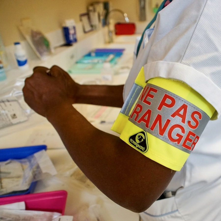 le-brassard-contre-les-interruptions-de-t-ches-test-percy-s-duit-les