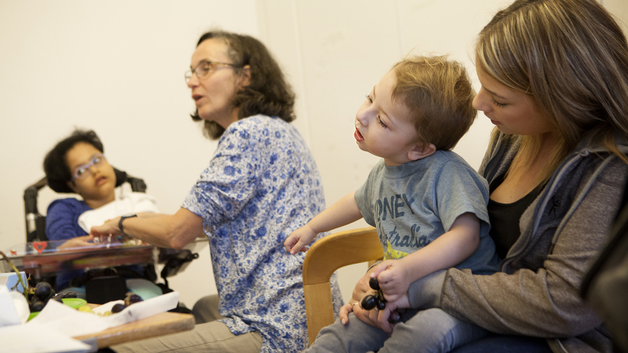 Les établissements médico-sociaux et les conseils départementaux peuvent signer une convention bilatérale concernant les informations préoccupantes.
(Amélie Benoist/Image point FR/BSIP)