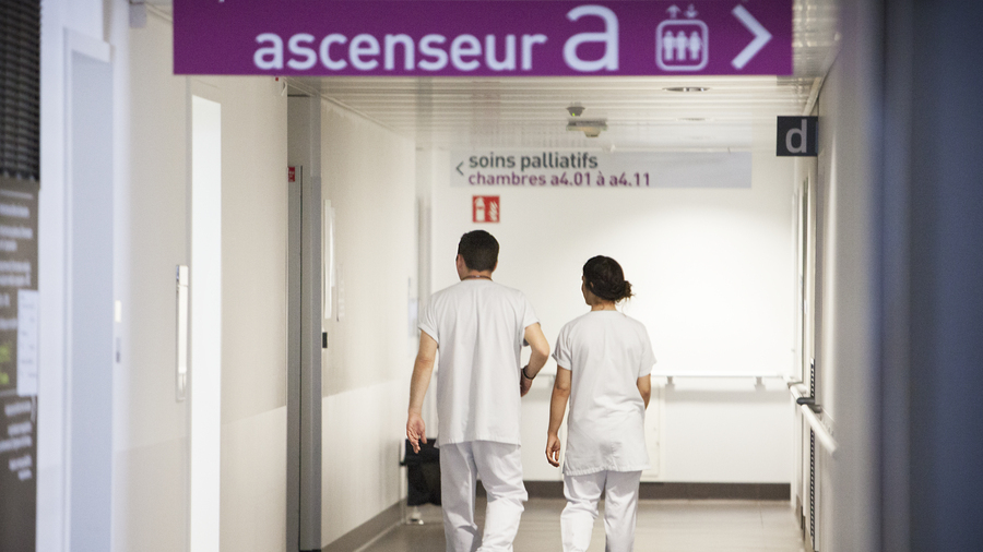 L'Ordre national des infirmiers souhaite une évolution des modalités d'exercice de la profession et attend des précisions quant à la loi "infirmier-infirmière". (Amélie Benoist/image point FR/BSIP)