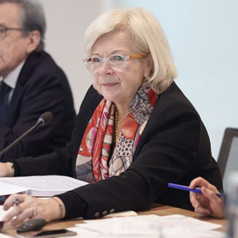 Catherine Vautrin redevient ministre du Travail, de la Santé et des ...