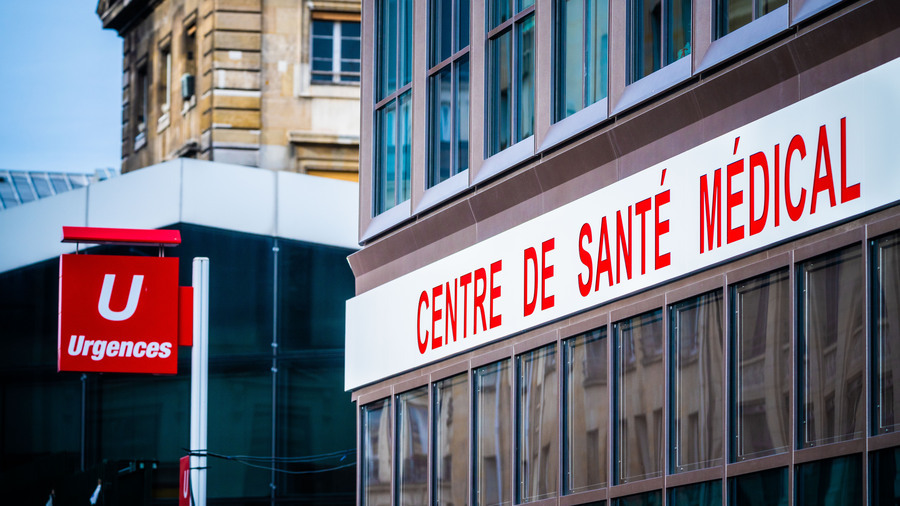 Dans un souci d'améliorer l'accès aux soins en développant le partage des tâches, l'Igas prône une réforme du financement des centres de santé pluriprofessionnels en insufflant une composante de capitation. (Voisin/Phanie)