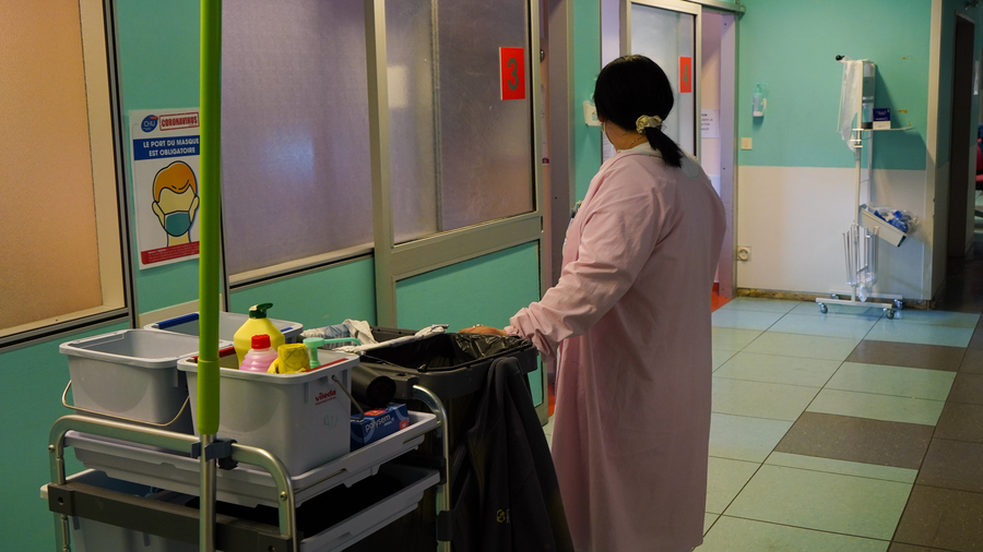 L'ensemble du secteur public est tenu à un devoir d'exemplarité quant aux conditions de travail des agents du secteur de la propreté. (Tremelet/Image Point FR/BSIP)