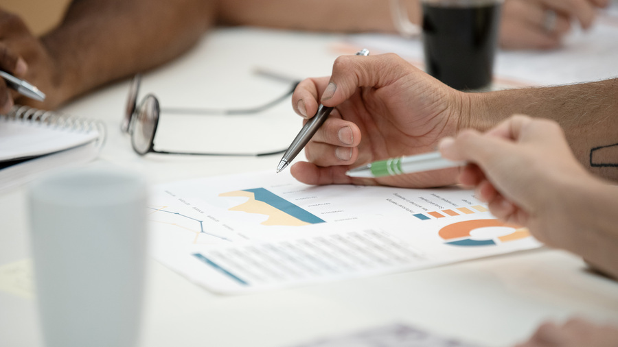 L'instruction autorise la suspension de signature des Cpom avec les Ehpad mais n'interdit pas cette démarche, quand la situation de l'établissement l'exige. (Altopress/Photoalto/BSIP)