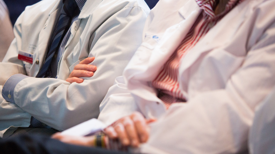 La présence de l'infirmière référente en pratique avancée va de soi pour l'établissement au vu de la place que prend ce "nouveau métier, à la frontière entre médecin et infirmier". (Garo/Phanie)