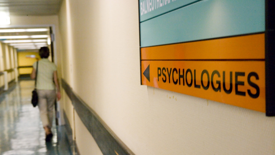 Les perspectives d'évolutions de la profession de psychologue intéressent le ministère de la Santé, notamment celle de la prise en charge de psychothérapies spécifiques pour les troubles psychiques. (Imane/Image Point FR/BSIP)