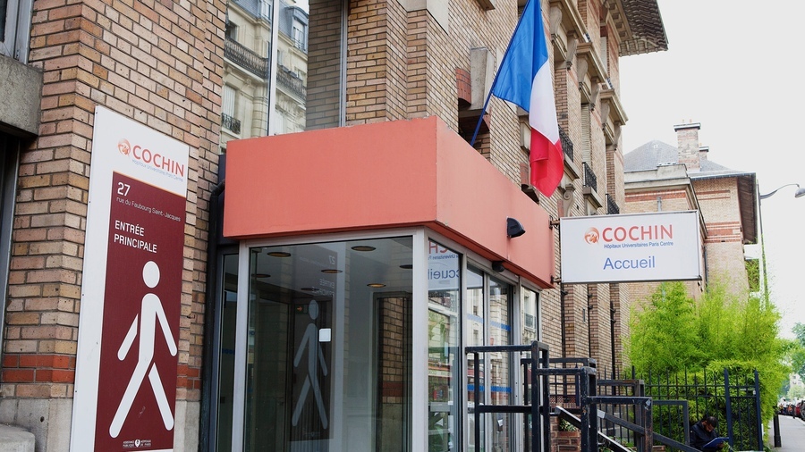 Tout plutôt que La Collégiale et dans l'idéal l'ancienne crèche de Cochin. C'est ce pour quoi militent les personnels de l'unité de psychiatrie et d'addictologie, qui doit quitter cet été le pavillon Tarnier. Le bras de fer n'en finit pas avec l'AP-HP. (LPN/Image Point FR/BSIP) - Droits réservés Tout plutôt que La Collégiale et dans l'idéal l'ancienne crèche de Cochin. C'est ce pour quoi militent les personnels de l'unité de psychiatrie et d'addictologie, qui doit quitter cet été le pavillon Tarnier. Le bras de fer n'en finit pas avec l'AP-HP. (LPN/Image Point FR/BSIP)