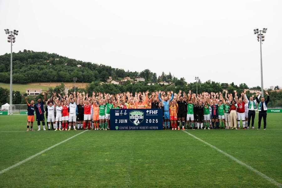 Après celui de Valenciennes en 2024, de Trévenans en 2023 et de Sarreguemines en 2022, c'est cette fois le GHT de Saint-Étienne qui a remporté le tournoi de foot interhospitaliers. (FHF) - Droits réservés Après celui de Valenciennes en 2024, de Trévenans en 2023 et de Sarreguemines en 2022, c'est cette fois le GHT de Saint-Étienne qui a remporté le tournoi de foot interhospitaliers. (FHF)