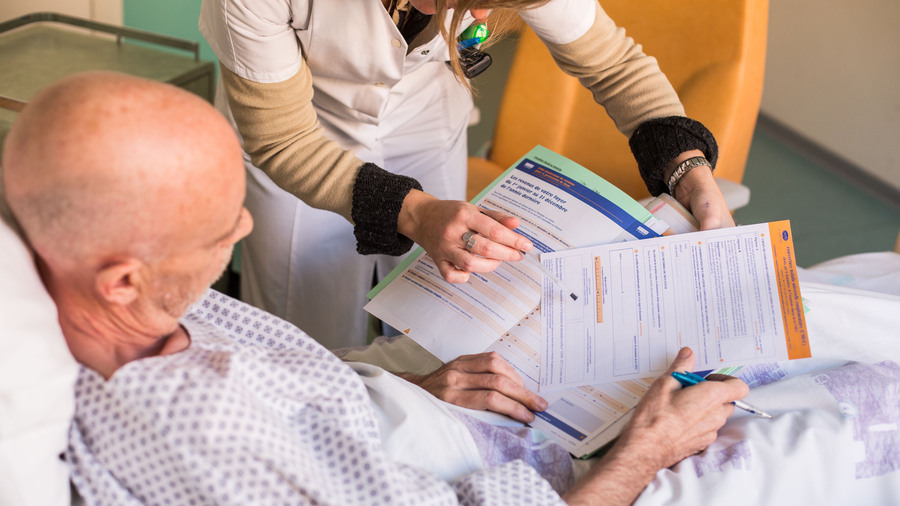 La cohorte cancer du SNDS s'achemine vers la plateforme de données en cancérologie depuis 2019 avec l'autorisation de colliger les données de nouvelles sources pour créer un outil unique de suivi des cancers. (Burger/Phanie)