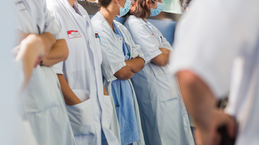 Pour fixer le nombre de médecins à former, de nombreux paramètres doivent rentrer en compte, comme le nombre de professionnels en exercice et les besoins du territoire. (Burger/Phanie)