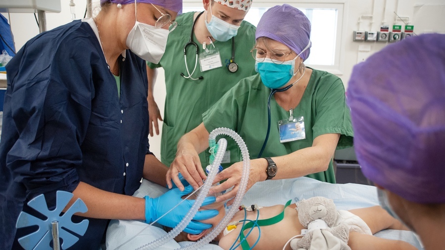 D'ici novembre, les astreintes médicales sont revalorisées. Cette date passée, le dispositif actuel sera simplifié pour offrir un niveau de forfaitisation plus fin prenant mieux en compte notamment l'intensité du travail et la télémédecine. (Pascal Bachelet/BSIP) - Droits réservés D'ici novembre, les astreintes médicales sont revalorisées. Cette date passée, le dispositif actuel sera simplifié pour offrir un niveau de forfaitisation plus fin prenant mieux en compte notamment l'intensité du travail et la télémédecine. (Pascal Bachelet/BSIP)