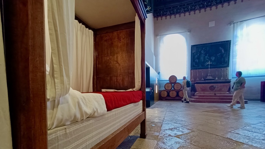 L'Hôtel-Dieu et les domaines viticoles des Hospices civils de Beaune rapportent à l'hôpital des revenus complémentaires sans lesquels il aurait terminé l'année 2024 avec 6 M€ de déficit. (Perrine Debacker/Hospimedia)