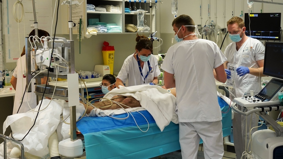 Selon la DGOS, le processus d'intervention graduée demandé aux ARS vis-à-vis des établissements de santé est à même de fournir des "gains d'efficience consubstantiels" et une "amélioration du cycle d'exploitation". (Tremelet/Image Point FR/BSIP) - Droits réservés Selon la DGOS, le processus d'intervention graduée demandé aux ARS vis-à-vis des établissements de santé est à même de fournir des "gains d'efficience consubstantiels" et une "amélioration du cycle d'exploitation". (Tremelet/Image Point FR/BSIP)
