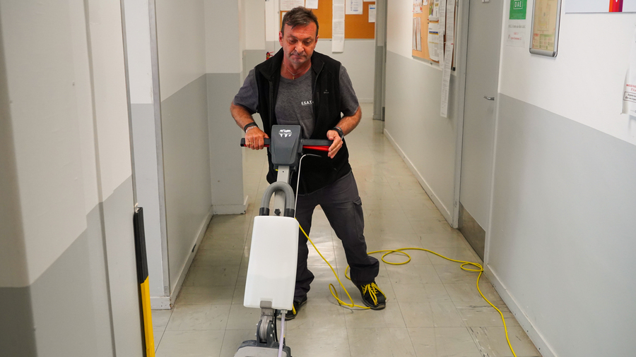 La plupart des travailleurs d'Esat peuvent obtenir leur retraite avant l'âge légal mais il faut engager des démarches. (Tremelet/BSIP)