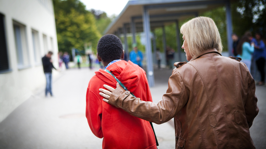 Le fonctionnement en plateforme implique de travailler en réseau avec le milieu ordinaire : écoles, crèches, clubs de sport, mairies… La prise en charge des enfants handicapés est ainsi partagée. (Amelie Benoist/Image point FR/BSIP)