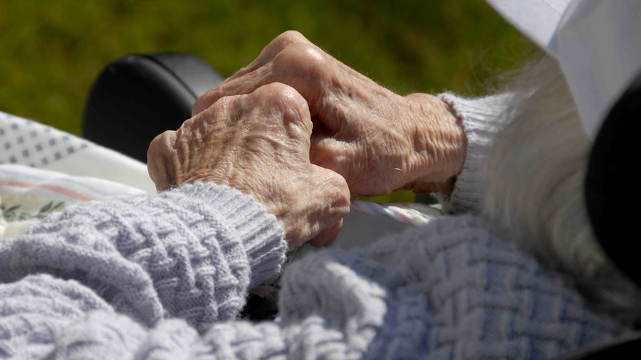 À l'origine de tous les conflits en Ehpad, existe souvent un malaise qui pourrait être repéré. (AJ Photo/BSIP)