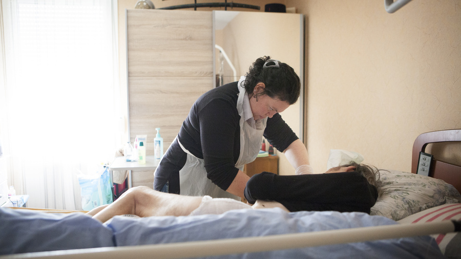 L'intervention de l'HAD en établissement de santé social et médico-social est encadrée par des conditions médicales, organisationnelles et réglementaires. (Amélie Benoist/Image Point FR/BSIP)